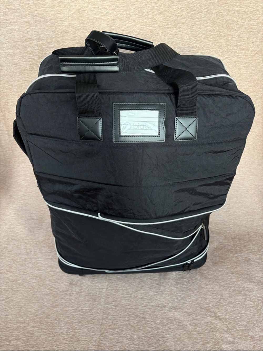 Biaggi Zipsak Expandable Travel Luggage Black with Silver Accent & Zippers - Picture 4 of 8